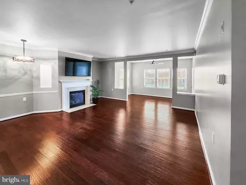 14040 New Acadia Ln #105, Marlboro, MD 20774
