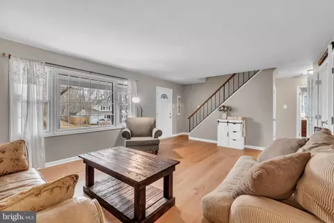 Living - 4703 Redding Ln, Bowie, MD 20715 photo 1 of 2