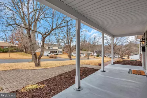 Exterior - 4703 Redding Ln, Bowie, MD 20715 photo 4 of 17