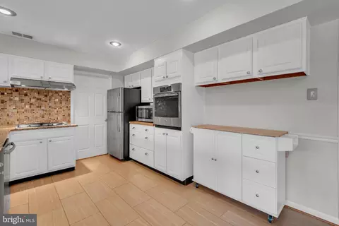Kitchen - 4703 Redding Ln, Bowie, MD 20715 photo 3 of 4