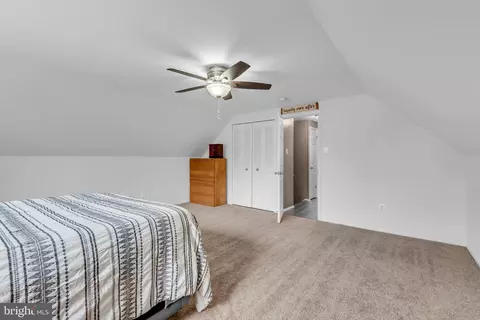 Bedroom - 4703 Redding Ln, Bowie, MD 20715 photo 4 of 5