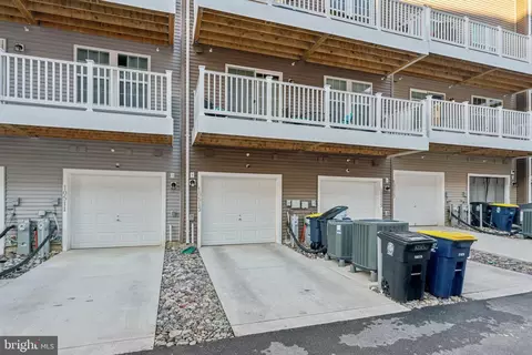 Exterior - 10513 John Glenn St, Lanham, MD 20706 photo 3 of 3