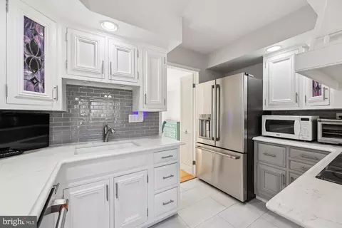 9010 Spring Ave, Lanham, MD 20706 photo 5