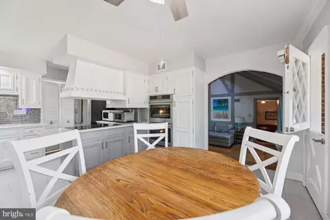 9010 Spring Ave, Lanham, MD 20706 photo 8