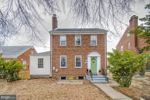 4608 21st St, Mount Rainier, MD 20712