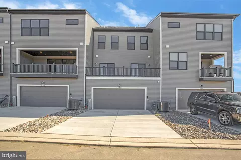 237 Summit Point Blvd, Bowie, MD 20716 photo 36