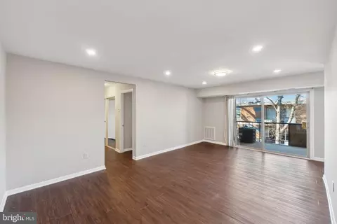 3809 Saint Barnabas Rd #T202, Suitland, MD 20746