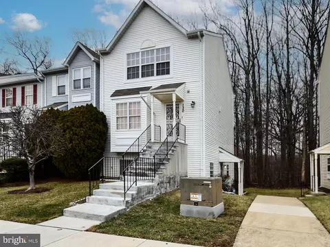 132 Azalea Ct #27-1, Marlboro, MD 20774