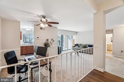 15603 Dorset Rd #101, Laurel, MD 20707