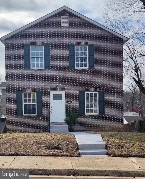 346 Carmody Hills Dr, Capitol Heights, MD 20743