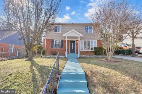 2107 Van Buren St, Hyattsville, MD 20782