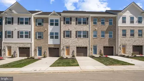 16613 Green Glade Dr, Brandywine, MD 20613 photo 2