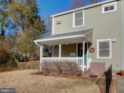 2 M Research Rd, Greenbelt, MD 20770