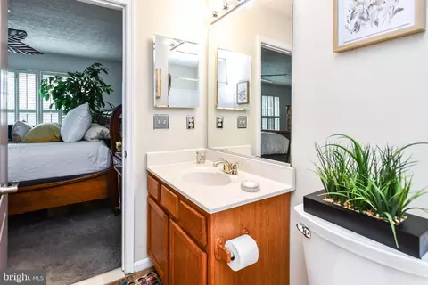 9902 Doubletree Ter, Marlboro, MD 20774 photo 18