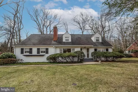 7004 Wells Pkwy, University Park, MD 20782