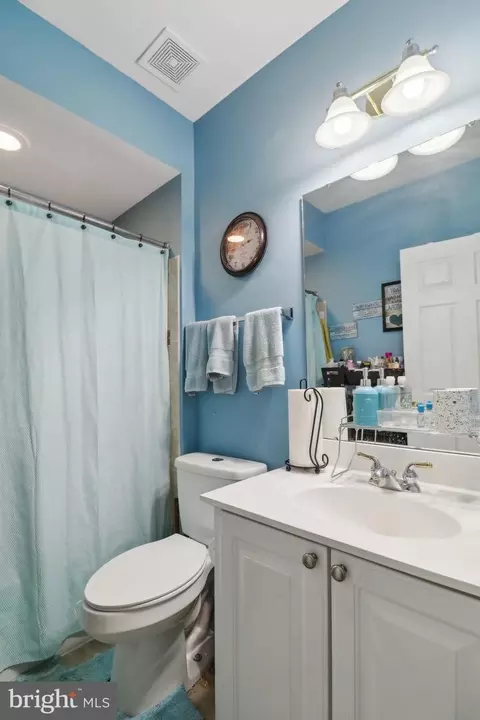 Bath - 13300 Alyssa Ct, Brandywine, MD 20613 photo 8 of 8
