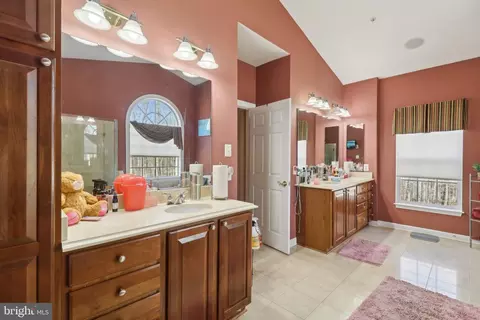 Entry Way - 13300 Alyssa Ct, Brandywine, MD 20613 photo 9 of 16