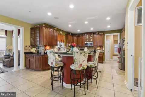 Kitchen - 13300 Alyssa Ct, Brandywine, MD 20613 photo 2 of 4