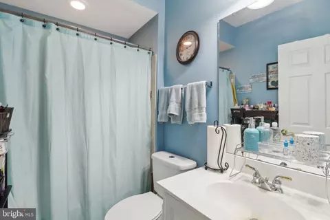 Bath - 13300 Alyssa Ct, Brandywine, MD 20613 photo 7 of 8