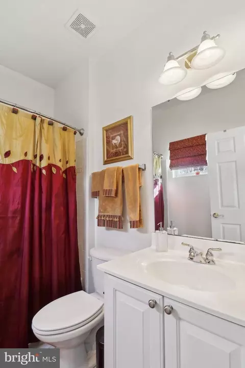Bath - 13300 Alyssa Ct, Brandywine, MD 20613 photo 1 of 8