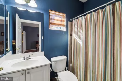 Bath - 13300 Alyssa Ct, Brandywine, MD 20613 photo 3 of 8
