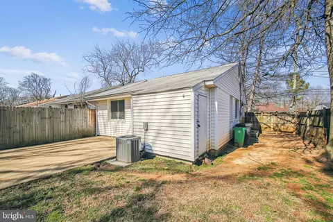 7919 Allendale Dr, Landover, MD 20785 photo 31