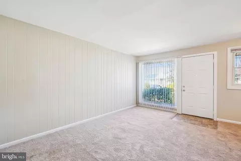 7919 Allendale Dr, Landover, MD 20785 photo 4