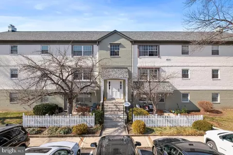 4409 Romlon St #203, Beltsville, MD 20705