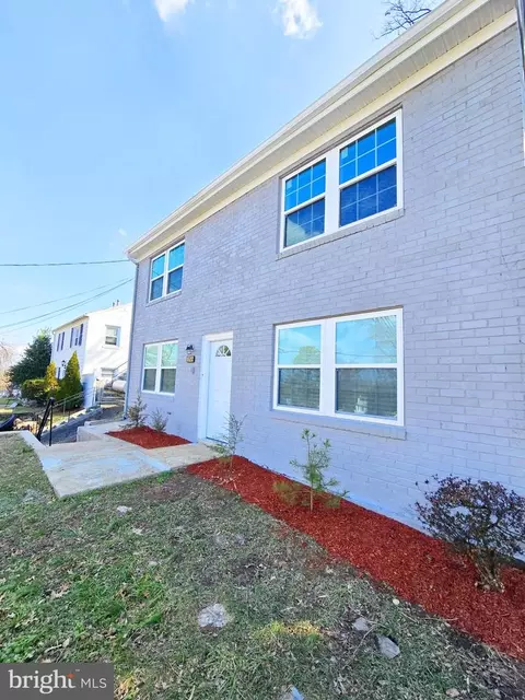1122 Drum Ave, Capitol Heights, MD 20743