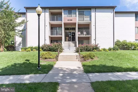 8017 Mandan Rd #102, Greenbelt, MD 20770