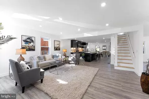 915 Larchmont Ave, Capitol Heights, MD 20743