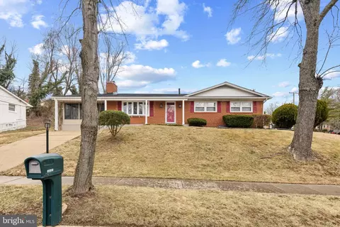 10101 Kathleen Dr, Fort Washington, MD 20744