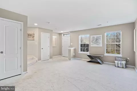 7345 Archsine Ln, Laurel, MD 20707 photo 5