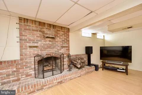 Living - 12211 Windbrook Dr, Clinton, MD 20735 photo 2 of 5