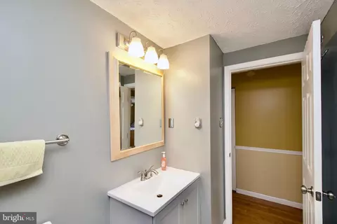 Bath - 12211 Windbrook Dr, Clinton, MD 20735 photo 4 of 5