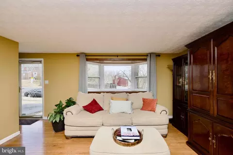 Living - 12211 Windbrook Dr, Clinton, MD 20735 photo 1 of 5