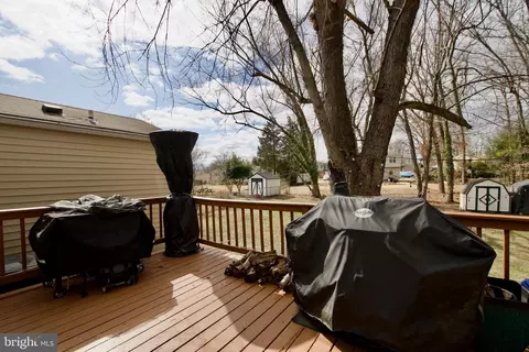 Exterior - 12211 Windbrook Dr, Clinton, MD 20735 photo 2 of 7