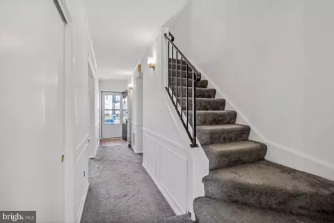 Entry Way - 7684 E Arbory Ct #242, Laurel, MD 20707 photo 3 of 4