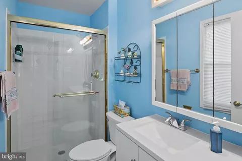 Bath - 1418 Perrell Ln, Bowie, MD 20716 photo 1 of 2