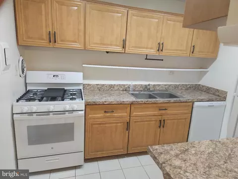 7517 Riverdale Rd #1916, New Carrollton, MD 20784