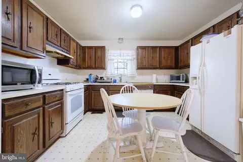 1205 Kings Tree Dr, Bowie, MD 20721 photo 13