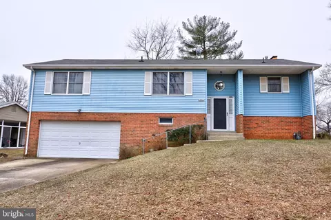 1205 Kings Tree Dr, Bowie, MD 20721 photo 2