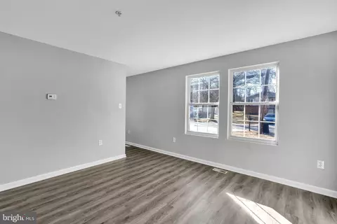 9948 Elm St, Lanham, MD 20706 photo 11