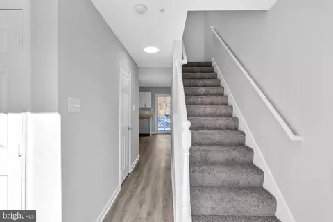 9948 Elm St, Lanham, MD 20706 photo 9