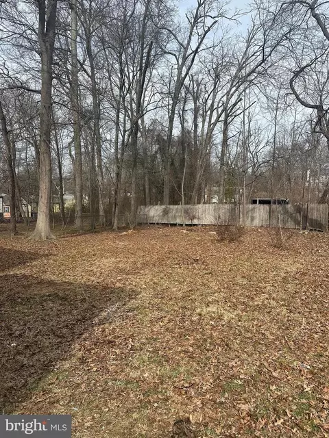 9948 Elm St, Lanham, MD 20706 photo 3