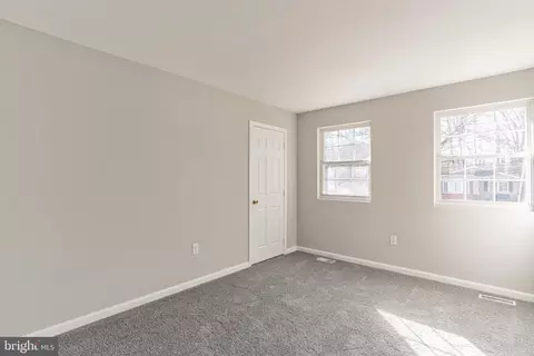9948 Elm St, Lanham, MD 20706 photo 18