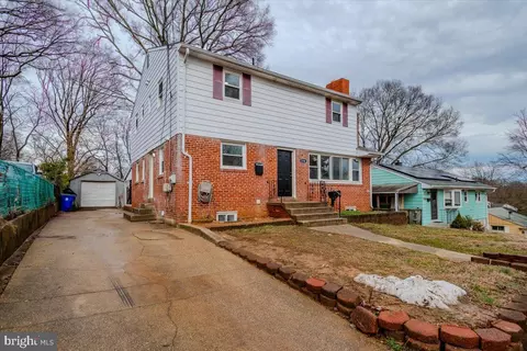5116 Kenesaw St, College Park, MD 20740