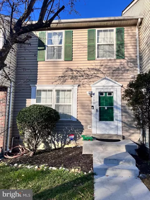 6808 Amber Hill Ct, District Heights, MD 20747