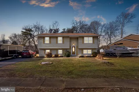 1910 Arrowood Ct, Fort Washington, MD 20744