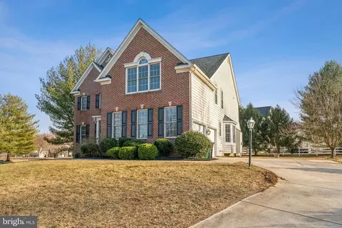 12303 Thomas Prospect Dr, Bowie, MD 20720 photo 3